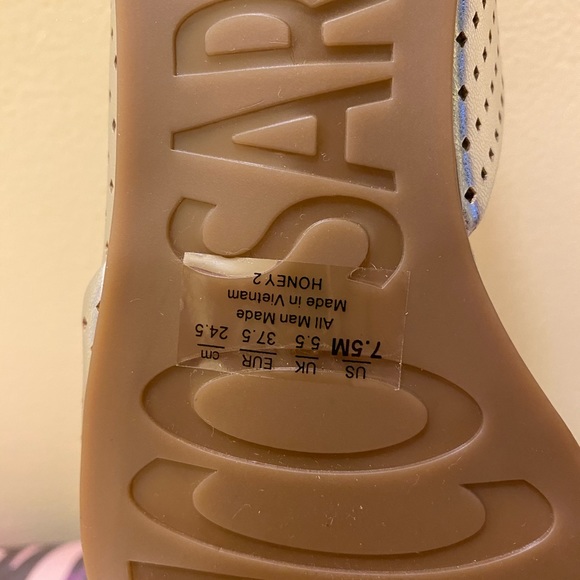 NWOT Franco Sarto Honey2  Silver Metallic Faux Leather Flats 7.5 - Picture 5 of 9